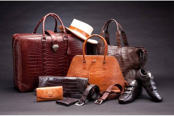 فرق چرم فلوتر، نبوک، جیر و تکسچرهای مختلف چیست؟