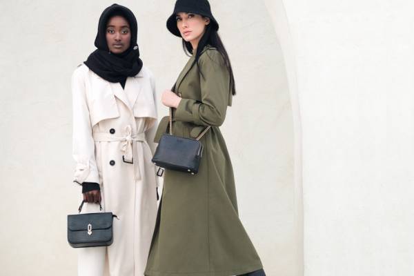 چطور رنگ کیف چرمی با کفش و لباس شما هماهنگ شود؟